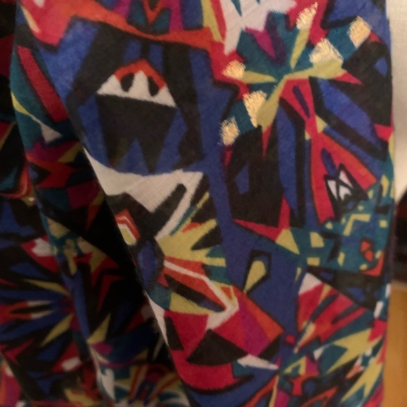 H&M Vibrant Geometric Scarf - Picture 5 of 6